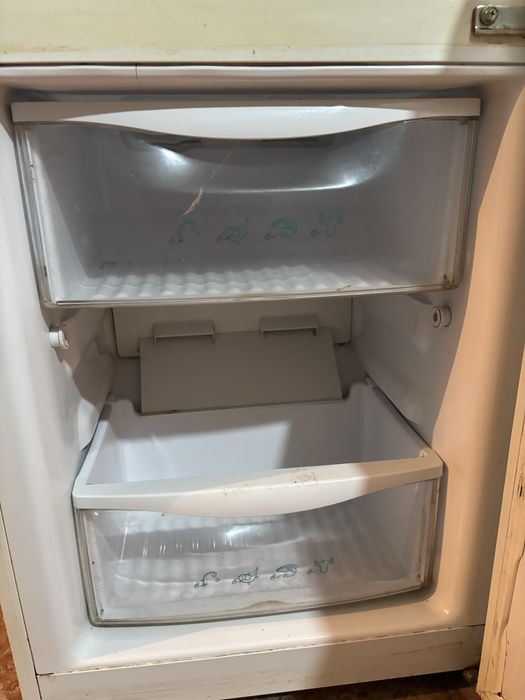 Холодильник рабочий