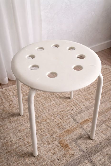 Срочно! 2 табурета IKEA — комплект