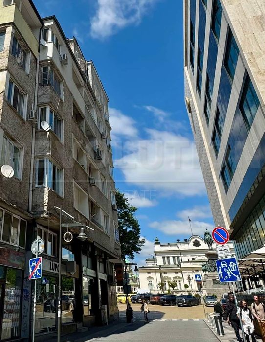 Многостаен апартамент в Центъра на София