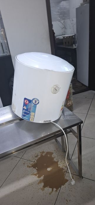 Продаётся Бойлер 50л