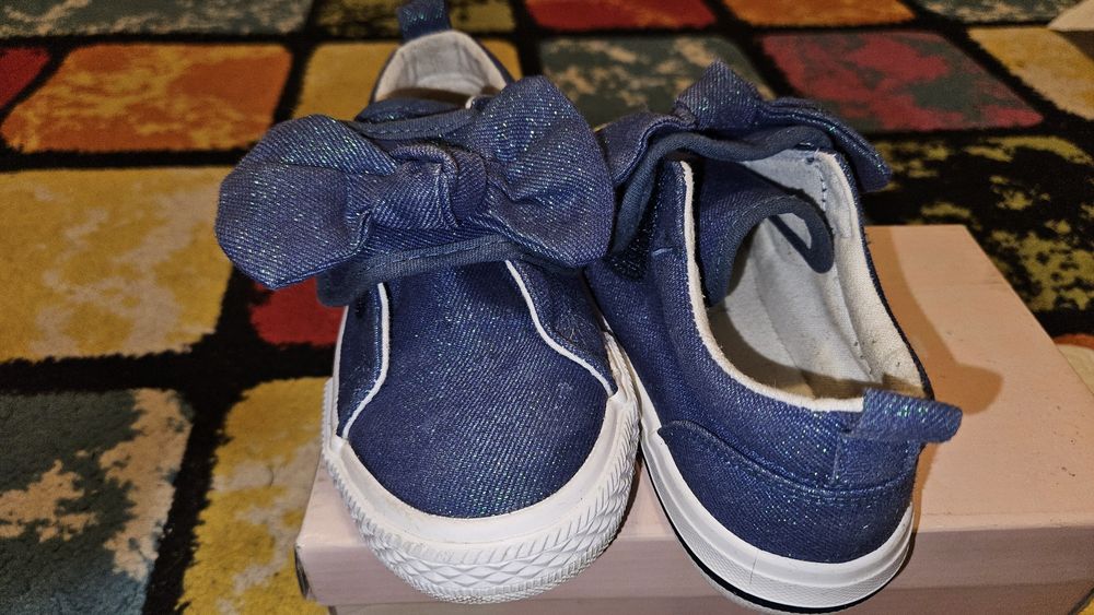 Pantofi  cu sclipici 29