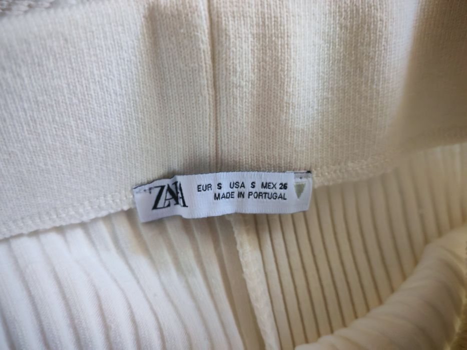 Fusta Zara mărimea S  purtata o data, impecabila