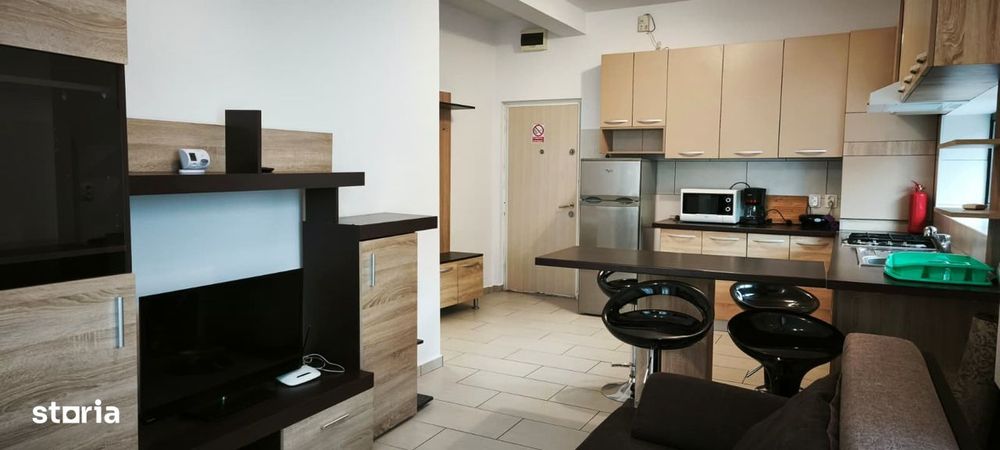 Ap. 2 camere, semicentral, bloc nou, parcare privata