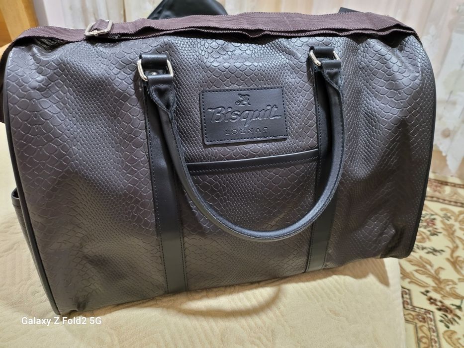 Продается дорожная сумка