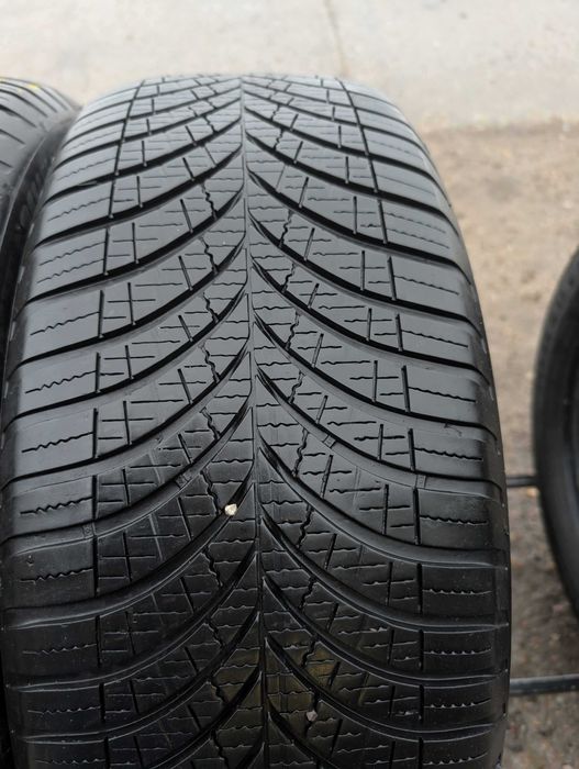 235/55 R19 • All Season • Goodyear Vector 4Seasons Gen 3 SUV 105W | 2 buc | DOT 2022 | Pret/buc