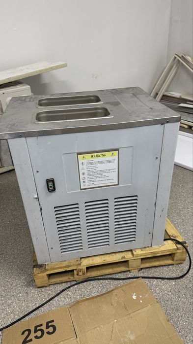 Мороженное аппарат продается