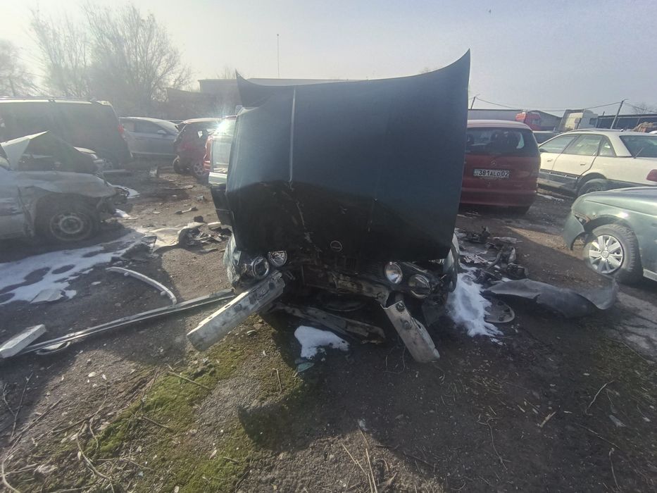 БМВ 520 2л механикалық