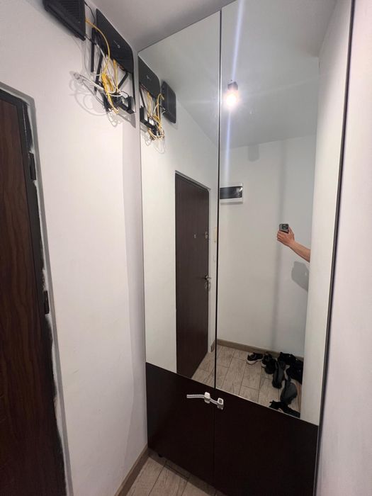 Sifonier cu oglinzi