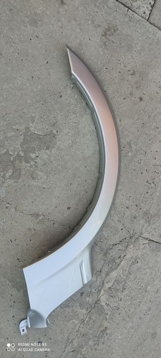 Расширитель (фендер) перед левая сторона крылоМитсубиси паджеро 3