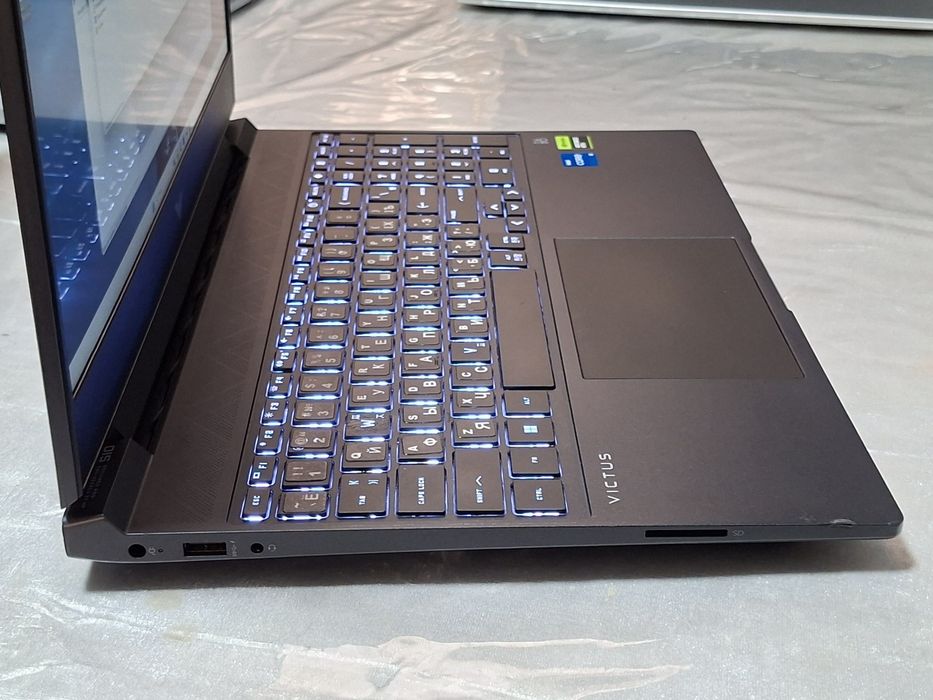 HP victus ноутбук сотилади