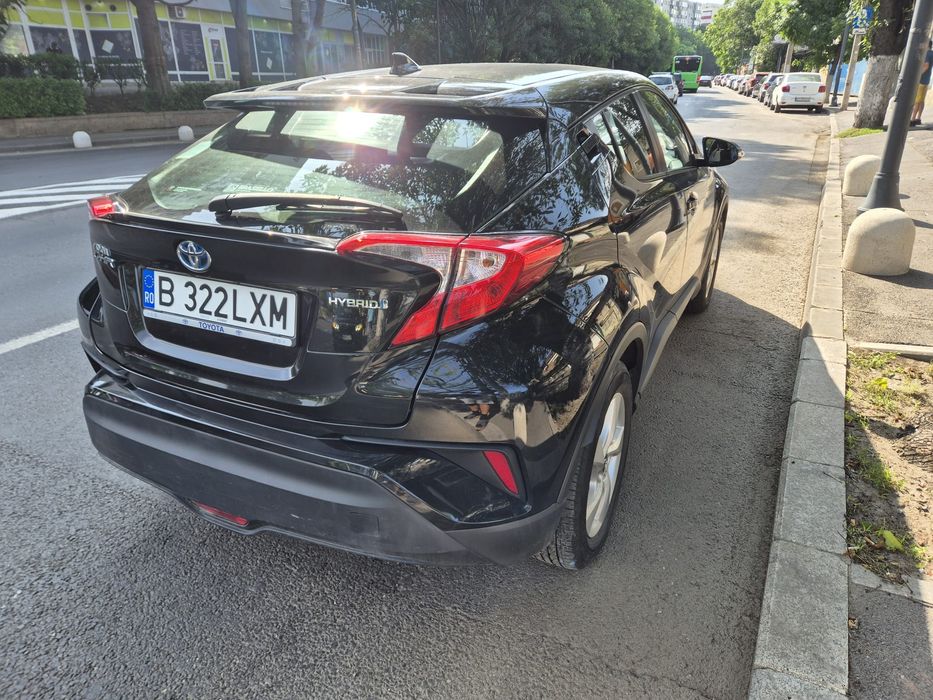 Închirie/Rămânere Toyota C-HR hybrid+GPL automată UBER BOLT