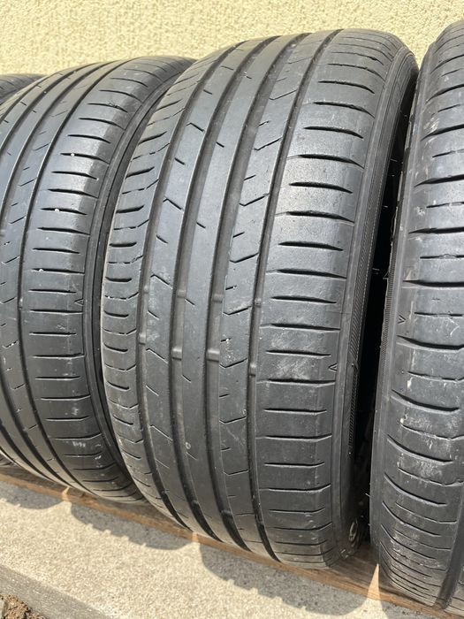 4 бр. летни гуми 215/50/17 Toyo DOT 3618 5 mm