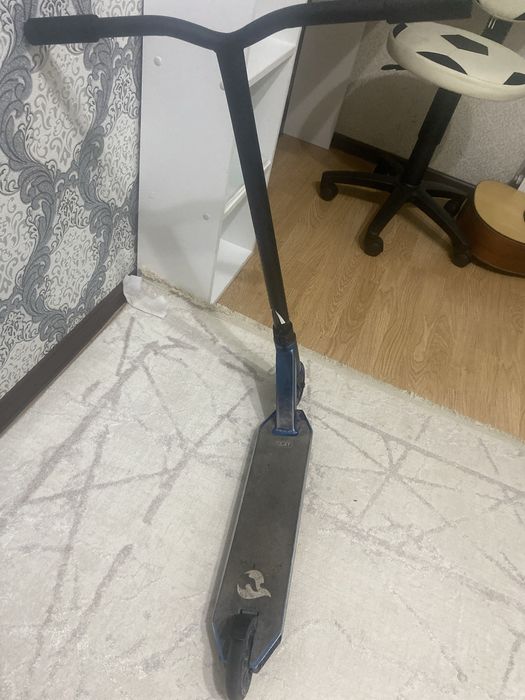 Продам самокат трюкавой