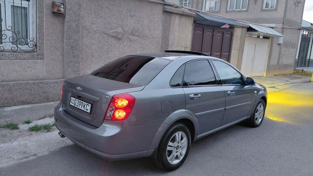 Lasetti 1.6  avt