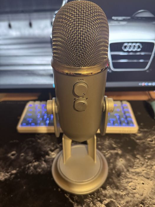 Microfon Blue Yeti