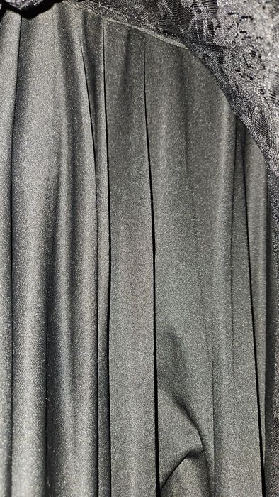 Rochie neagra dantela