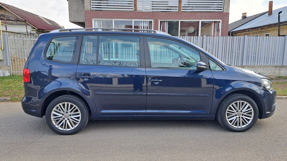 Vw Touran 7 Locuri Automat 2.0 TDI 140 CP Fab 2013