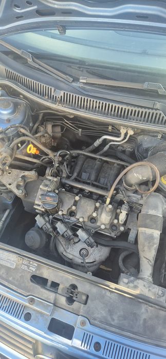 Поло 1.2 3 цилиндъра на части