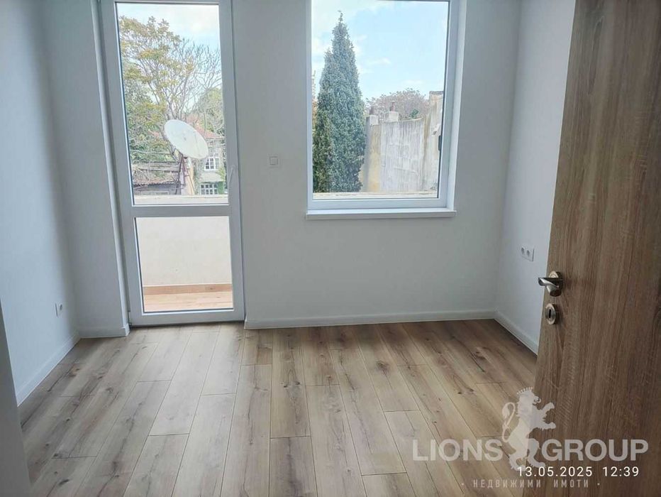 Дава се под наем Тристаен апартамент в Варна, Център - 100 кв.м за 897.6 € - Снимка #4