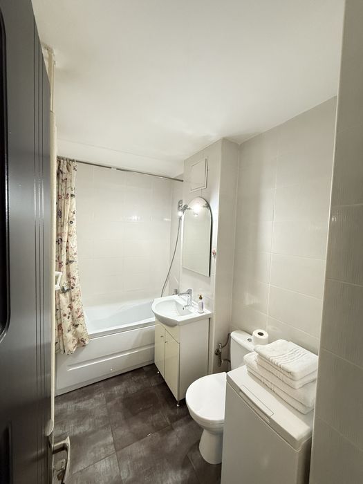 Garsonieră spațioasă 38 mp – Zona Sărari, lângă Liceul Henri Coandă
