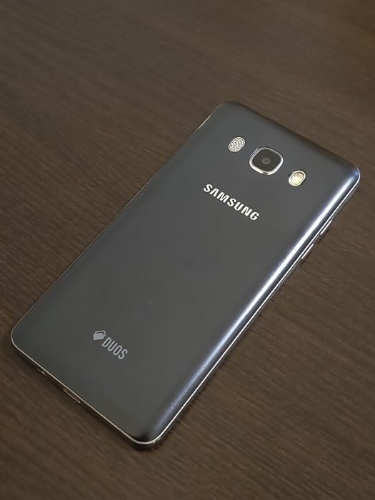 Telefon Samsung Galaxy J5 (2016)