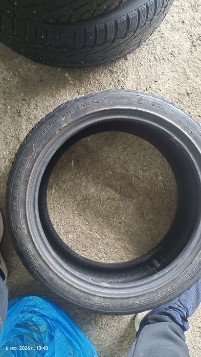 Шины летние 225/45/18