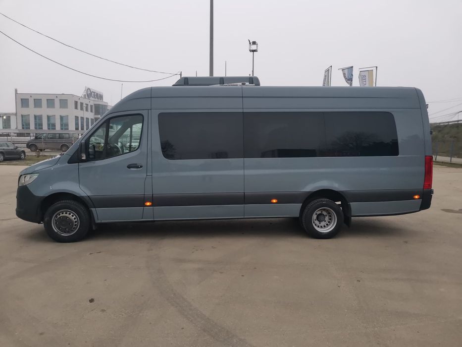 Microbuz Mercedes Sprinter 517