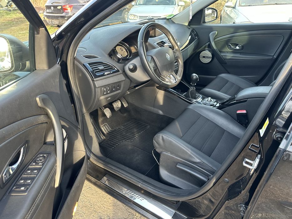 Renault Megane 3 Facelift, Bose edition, Piele, Navi, Climatronic