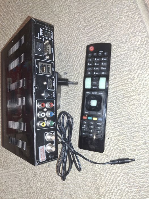 Продавам сателитен приемник