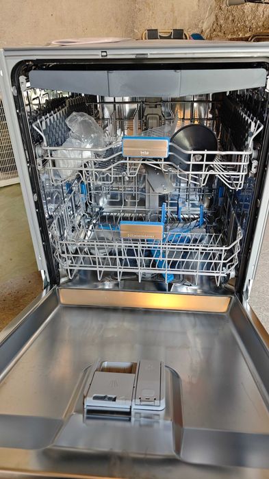 Съдомиална за вграждане BEKO