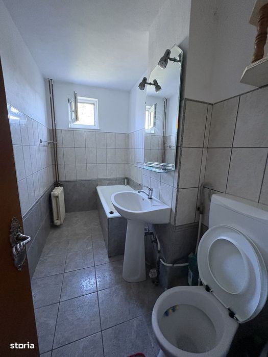 Apartament trei camere ,str Lapusului ,Iosia