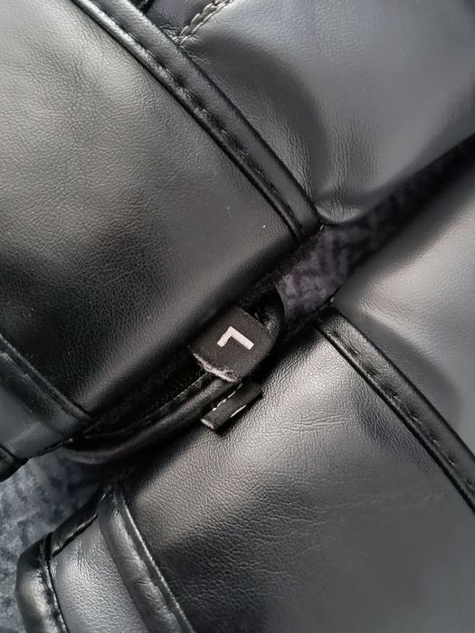 Mănuși de box și tibiere