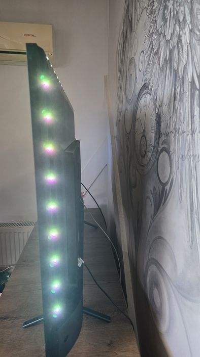 Televizor smart Philips cu ambilight