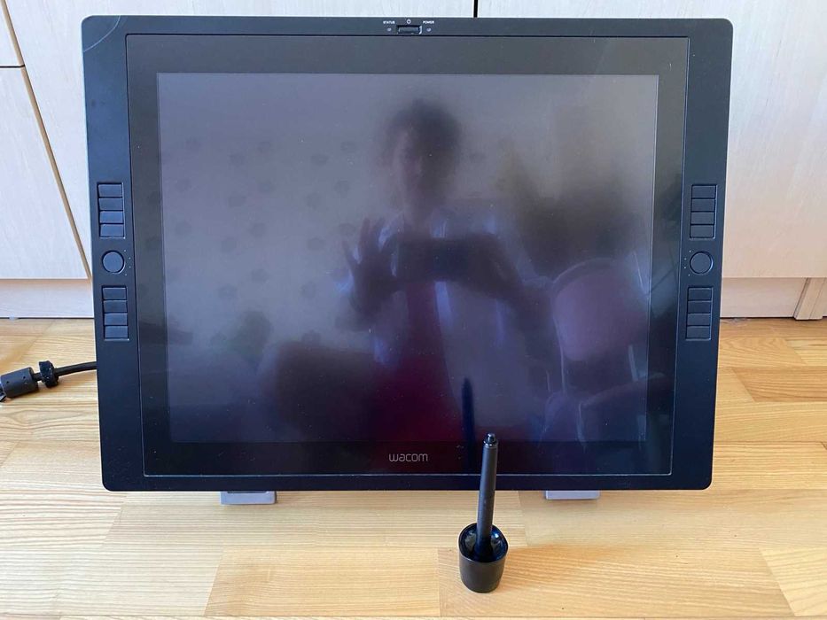 Wacom Cintiq 21UX (DTK‑2100) * професионален графичен таблет с дисплей