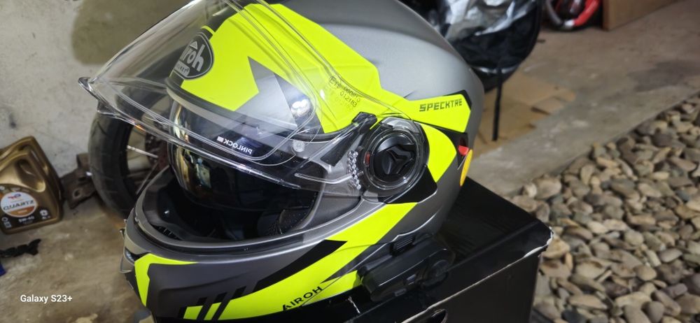 Каска за мотоциклет размер  L