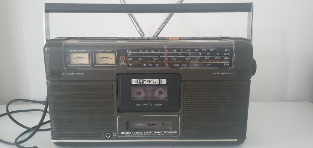 Radiocasetofon Tokio Savoy Deluxe  vechi