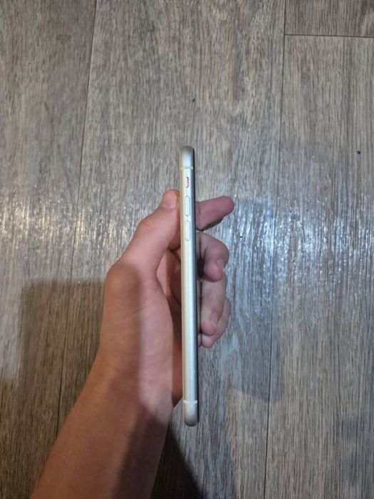 Продам Iphone 11