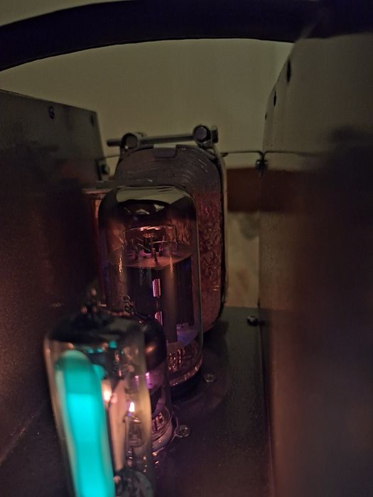 Boxa Bluethooth cu amplificare pe lampi(tuburi)5W