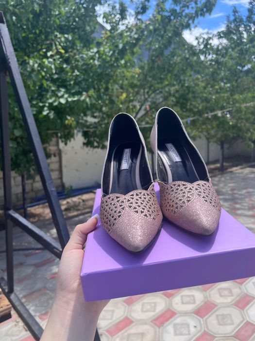 Туфли почти новые