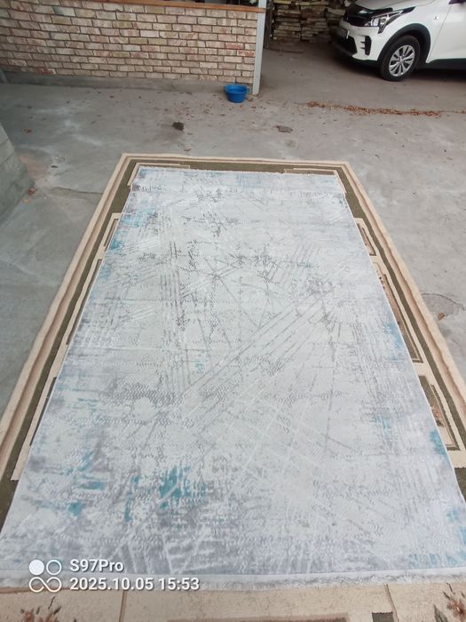 Ковры и дорожки б/у