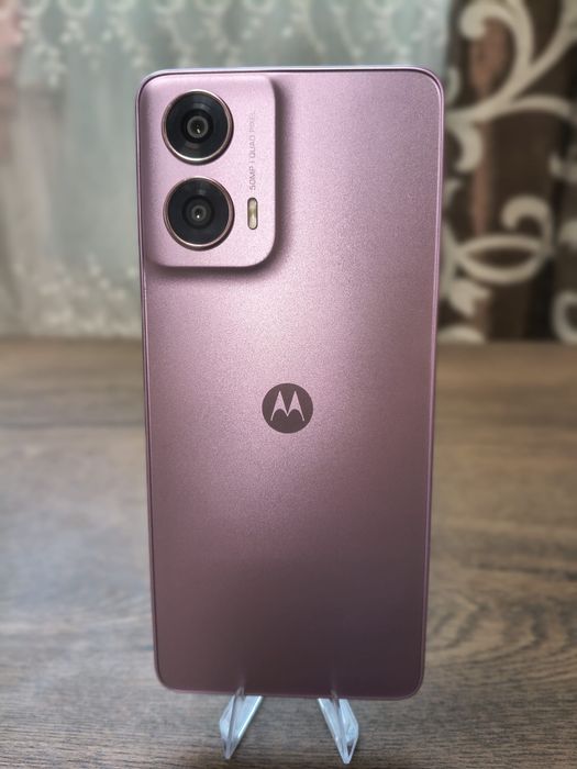 Motorola g84 Pink
