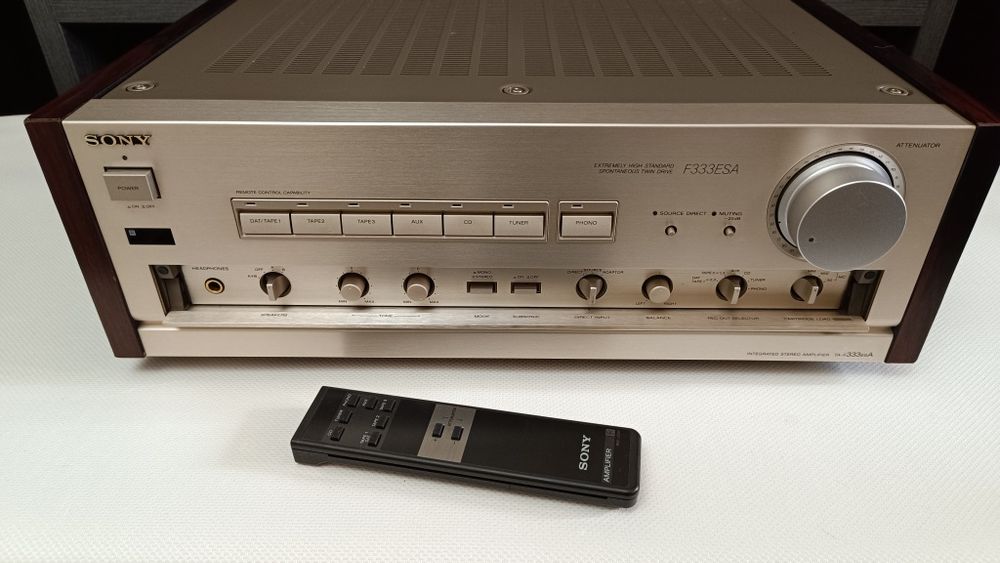 Хороший усилитель с пультом