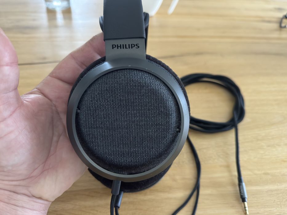 Casti Philips Fidelio X3
