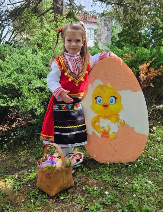 Направи щастливи своите деца и внуци! Избери детска носия още сега!