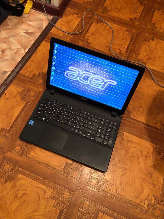 Продам ноутбук Aser windows 10 озу 4гб срочно Звоните Астана
