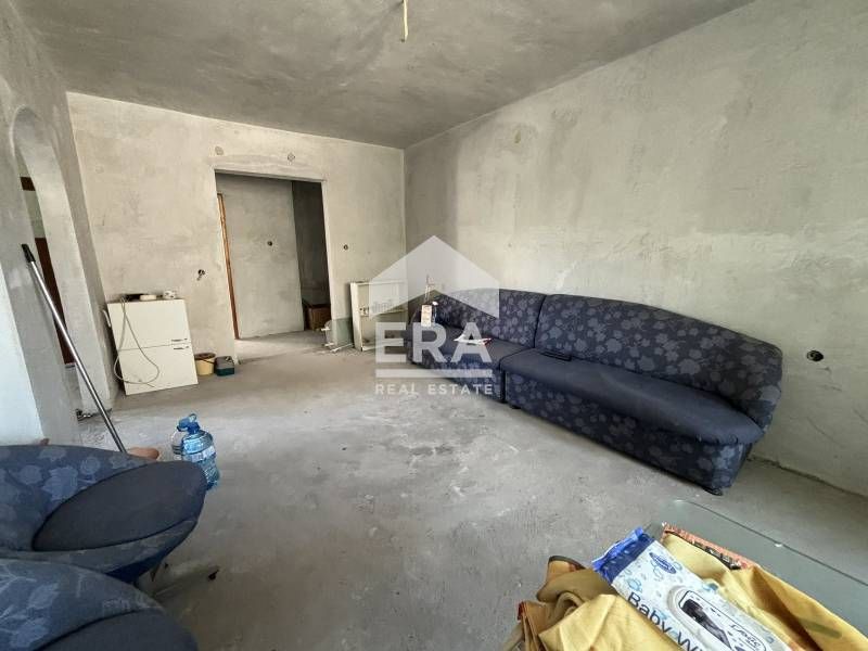 Продава се Тристаен апартамент в Хасково, Дружба 1 - 100 кв.м за 1080 €/кв.м - Снимка #3