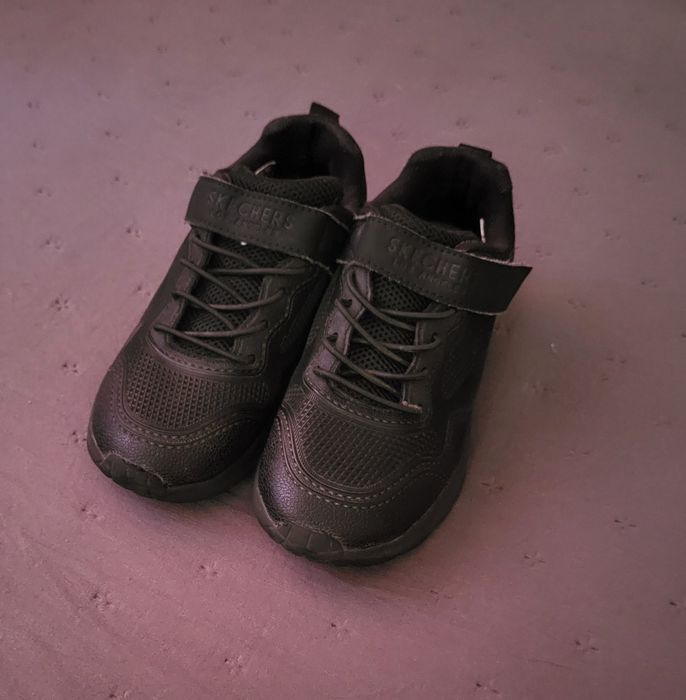 Adidasi Skechers nr 32