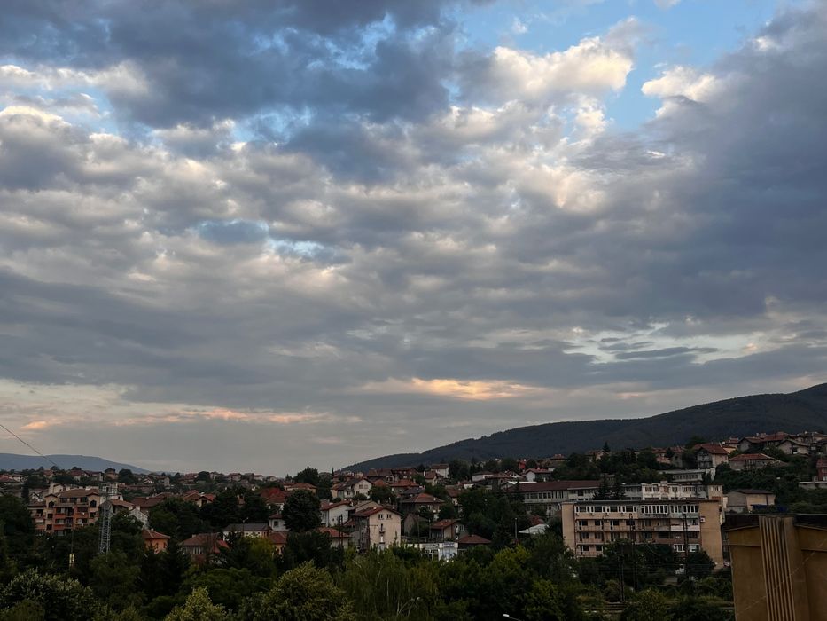 Дава се под наем Двустаен апартамент в Перник, Център - 55 кв.м за 382.5 € - Снимка #8