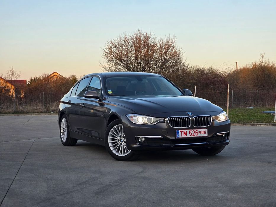 BMW Seria 3 BMW 320d 2013 Luxury Line / Navigatie Mare / Automat