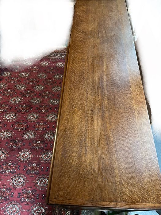 Старинен дъбов скрин